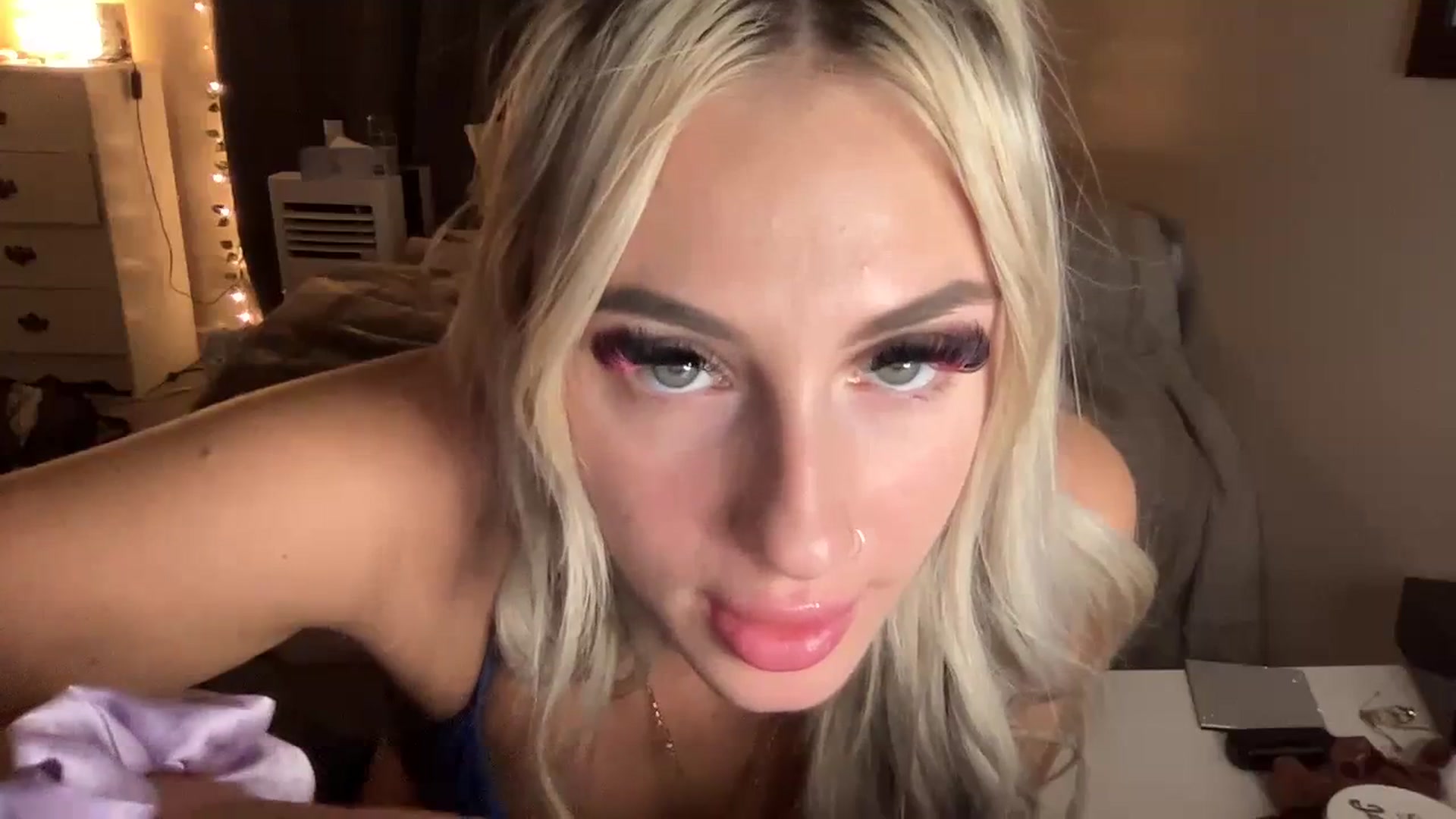 Gallery image thumbnail from Stacywinters's myfreecams stream on, 10/03/2023, 04:09 image 10 of 20
