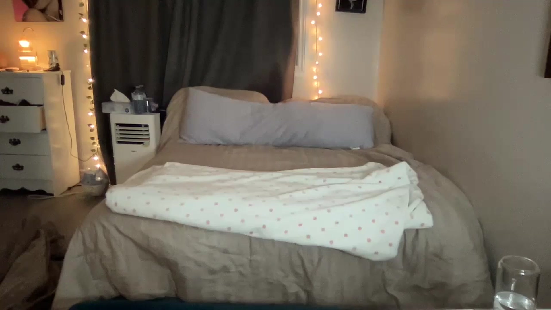 Gallery image thumbnail from Stacywinters's myfreecams stream on, 10/04/2023, 06:17 image 11 of 20