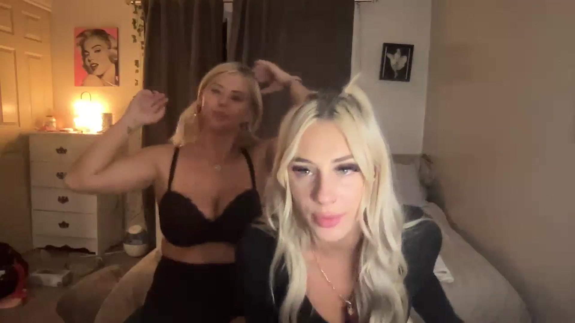 Gallery image thumbnail from Stacywinters's myfreecams stream on, 10/06/2023, 08:07 image 11 of 20