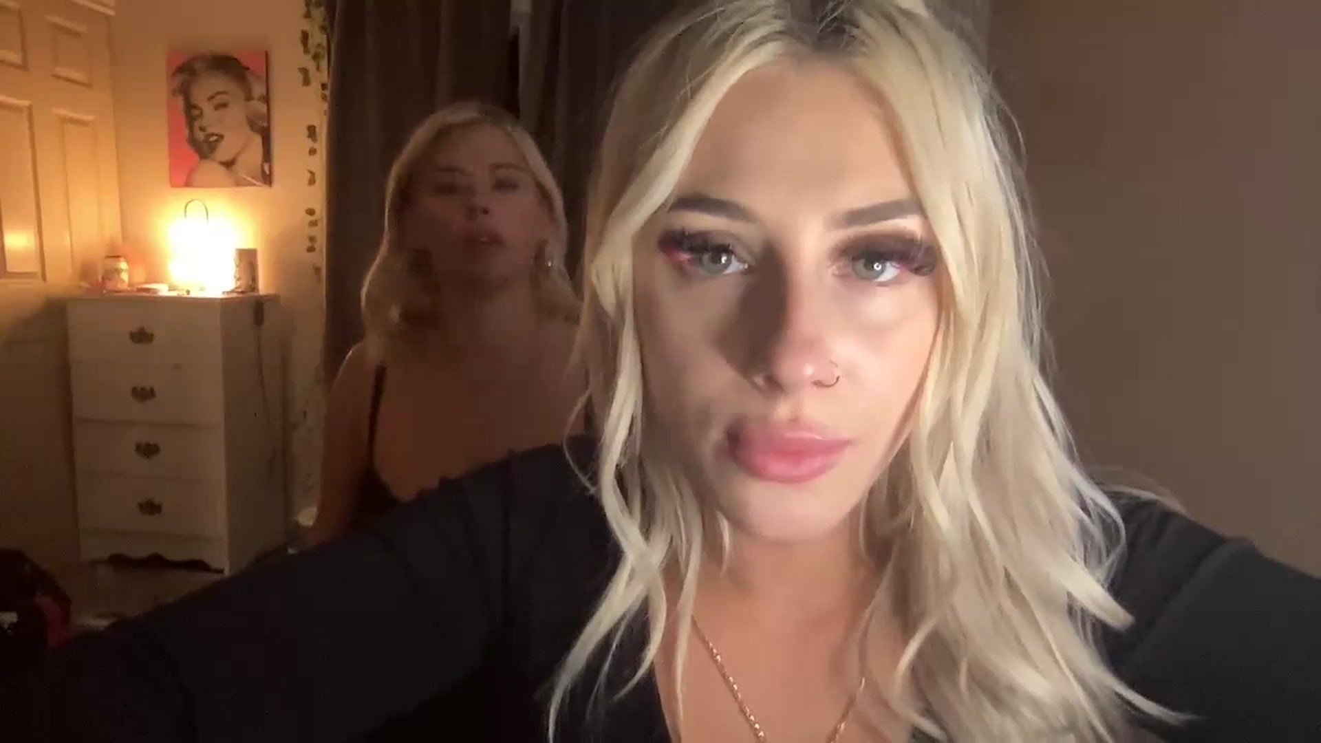 Gallery image thumbnail from Stacywinters's myfreecams stream on, 10/06/2023, 08:07 image 9 of 20