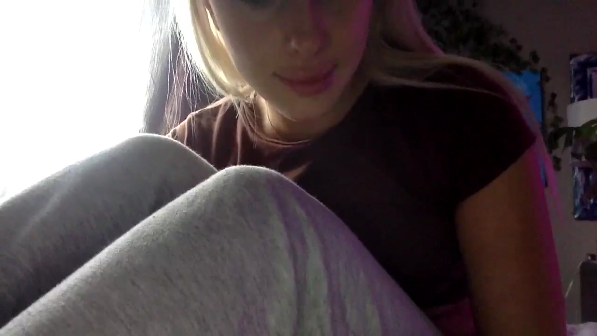 Gallery image thumbnail from Stacywinters's myfreecams stream on, 12/03/2023, 17:16 image 13 of 20