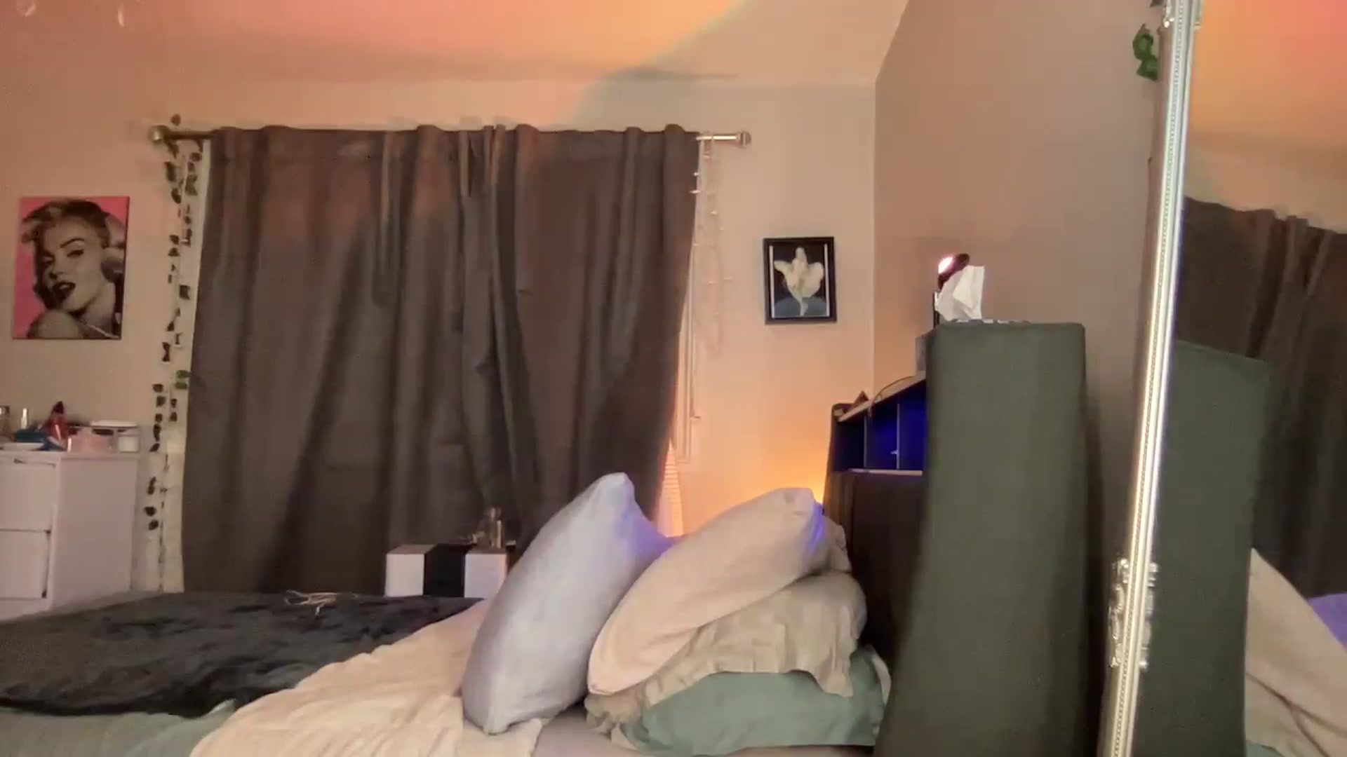 Gallery image thumbnail from Stacywinters's myfreecams stream on, 09/27/2024, 05:12 image 13 of 20
