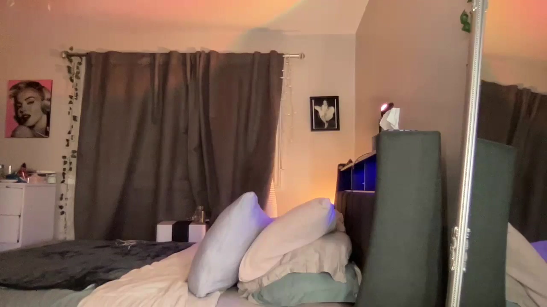 Gallery image thumbnail from Stacywinters's myfreecams stream on, 09/27/2024, 05:12 image 14 of 20