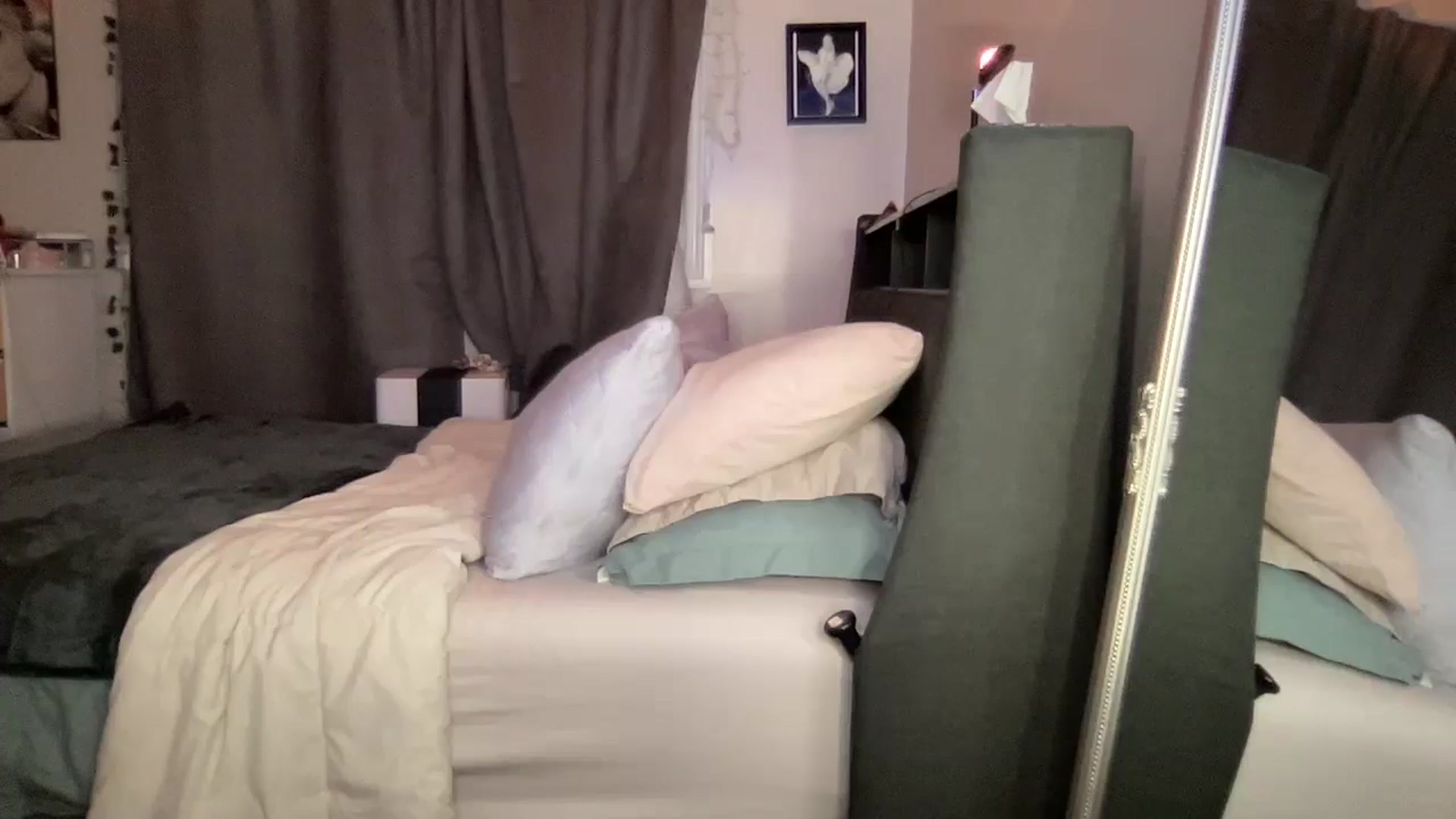 Gallery image thumbnail from Stacywinters's myfreecams stream on, 09/28/2024, 01:56 image 11 of 20
