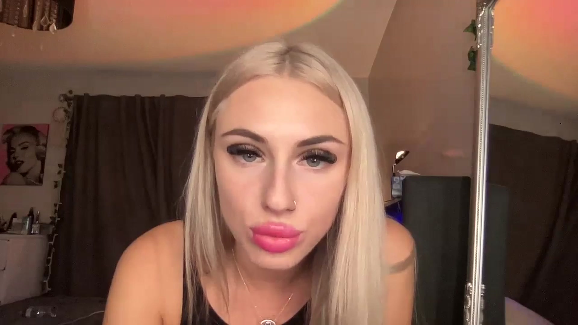 Gallery image thumbnail from Stacywinters's myfreecams stream on, 10/05/2024, 08:18 image 14 of 20