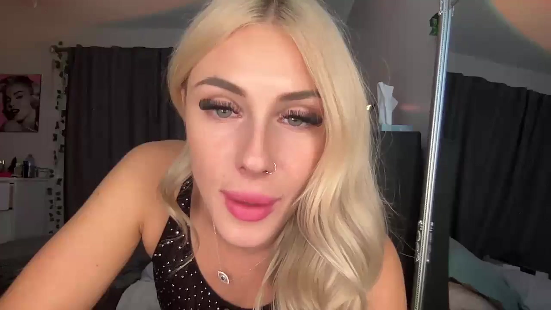 Gallery image thumbnail from Stacywinters's myfreecams stream on, 10/24/2024, 01:09 image 19 of 20