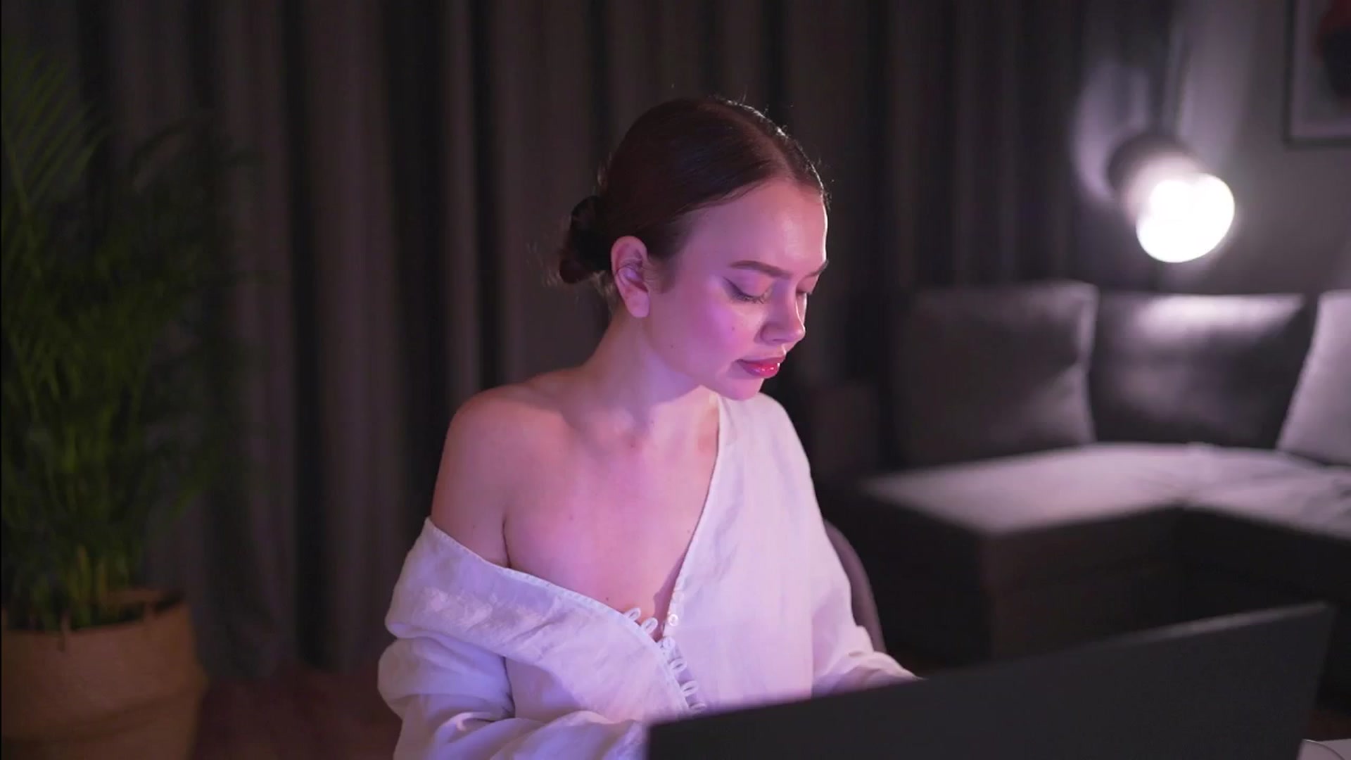 Gallery image thumbnail from Stacywithyou's myfreecams stream on, 03/05/2025, 23:03 image 5 of 20
