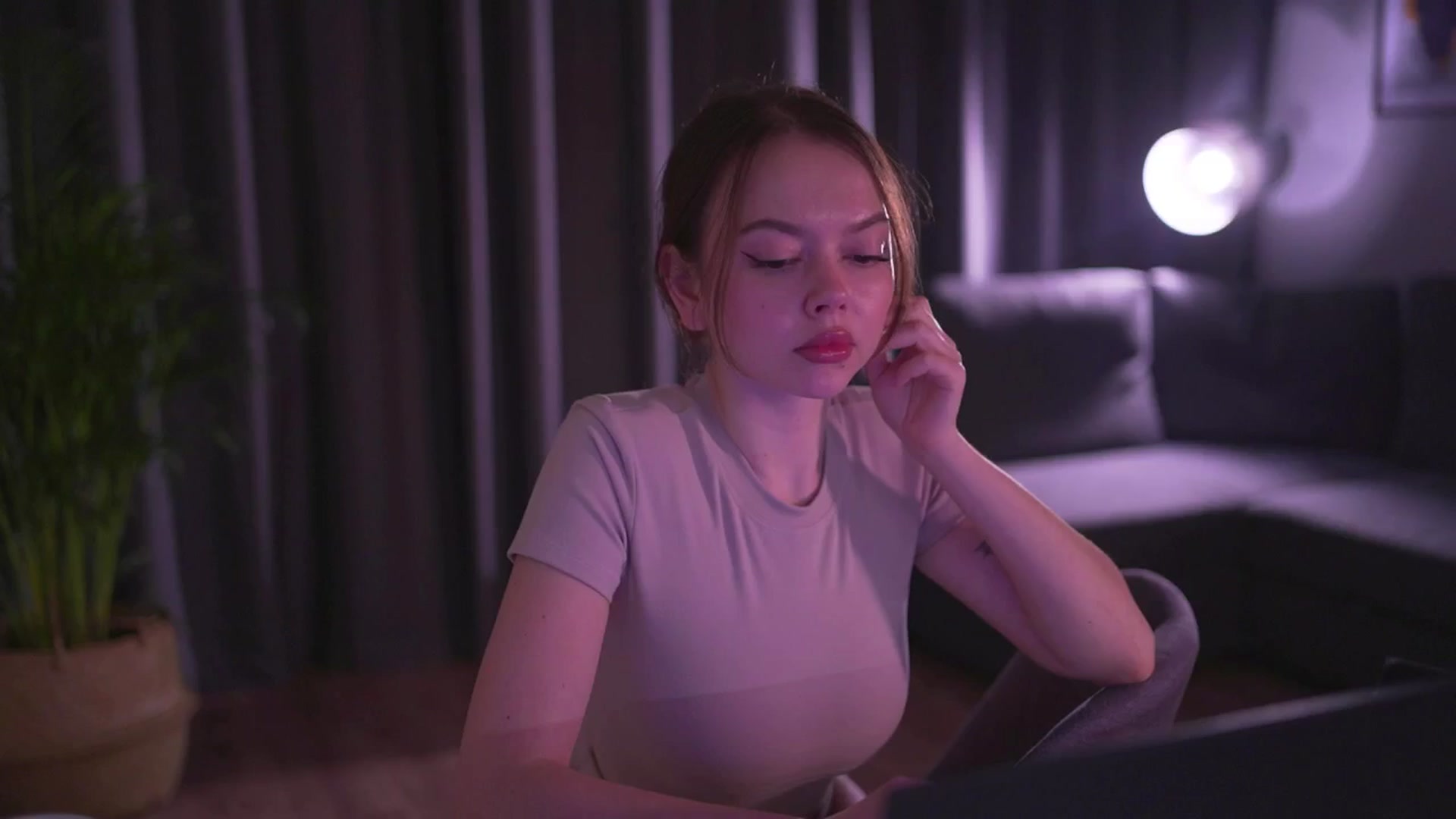 Gallery image thumbnail from Stacywithyou's myfreecams stream on, 03/19/2025, 01:08 image 10 of 20