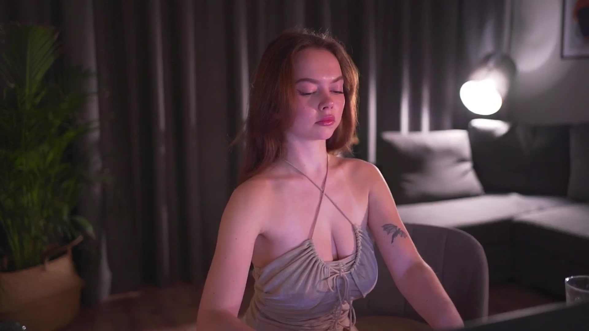 Gallery image thumbnail from Stacywithyou's myfreecams stream on, 05/02/2025, 24:08 image 16 of 20