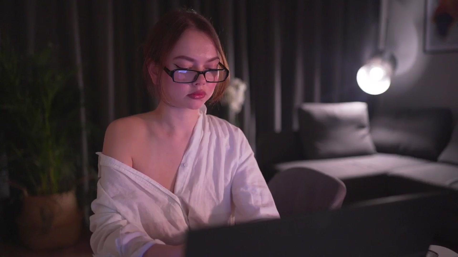 Gallery image thumbnail from Stacywithyou's myfreecams stream on, 05/15/2025, 21:54 image 3 of 20