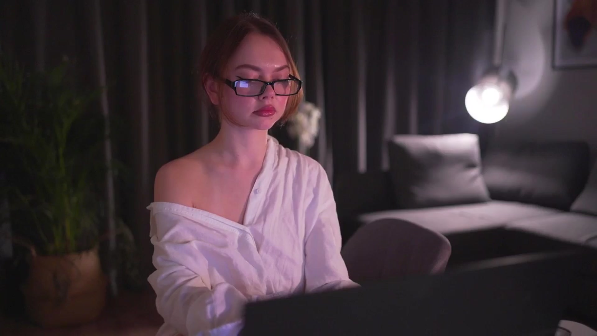 Gallery image thumbnail from Stacywithyou's myfreecams stream on, 05/15/2025, 21:54 image 7 of 20