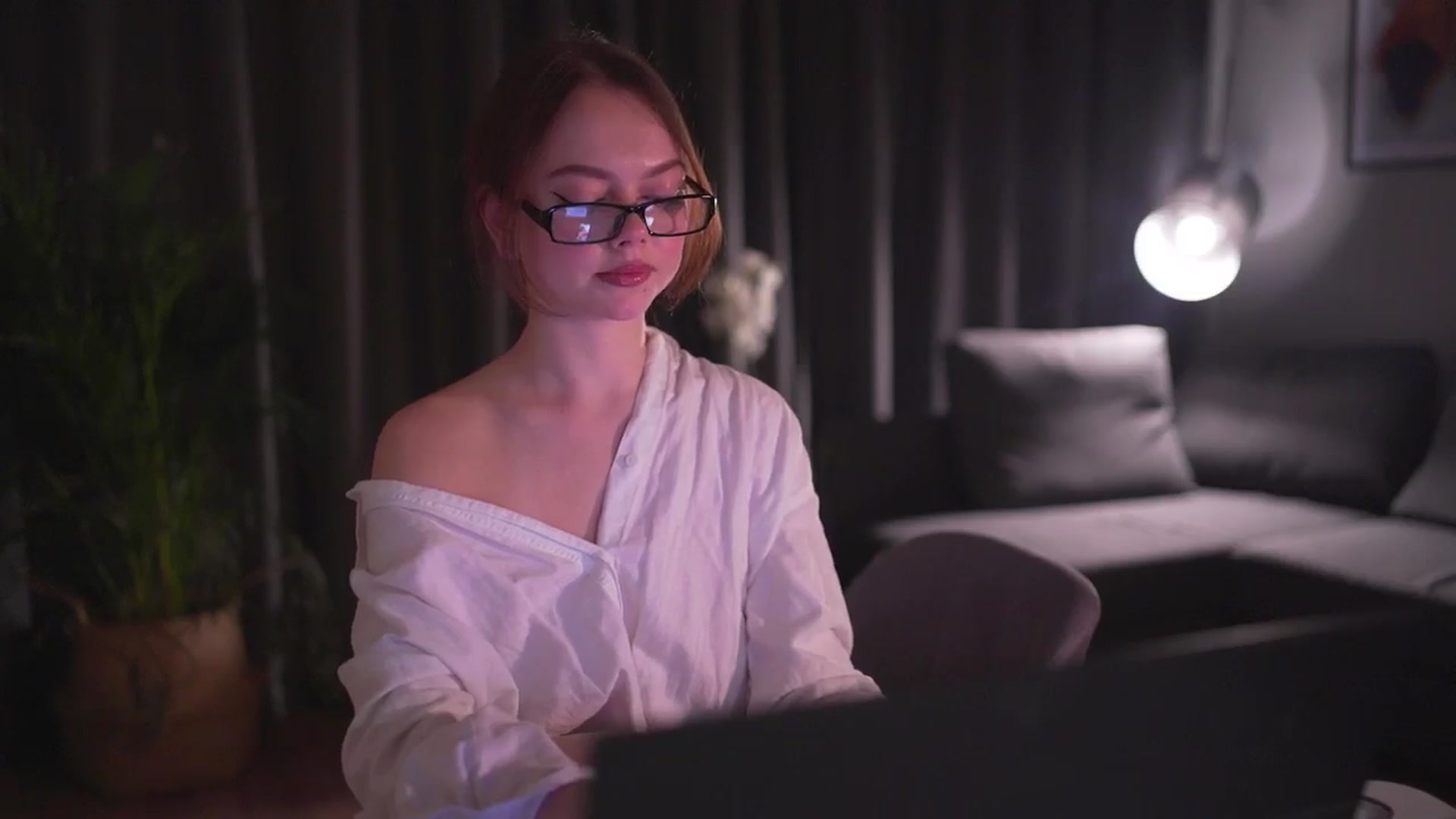 Gallery image thumbnail from Stacywithyou's myfreecams stream on, 05/15/2025, 21:54 image 9 of 20