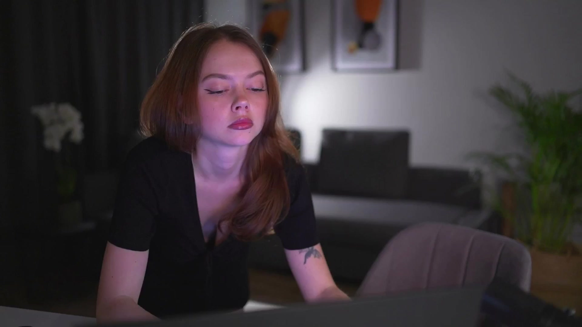 Gallery image thumbnail from Stacywithyou's myfreecams stream on, 06/17/2025, 24:13 image 5 of 20