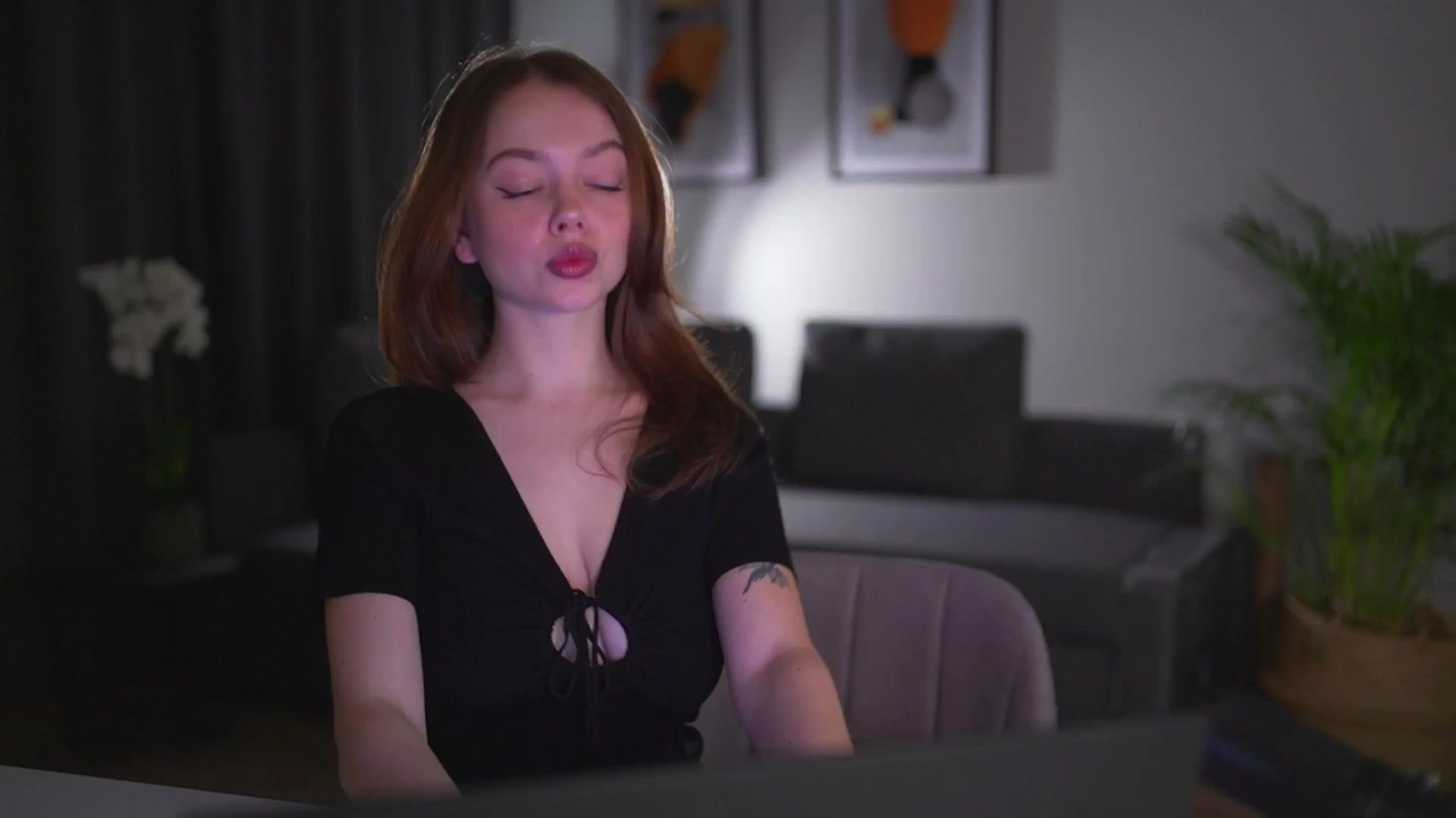 Gallery image thumbnail from Stacywithyou's myfreecams stream on, 06/17/2025, 24:13 image 2 of 20