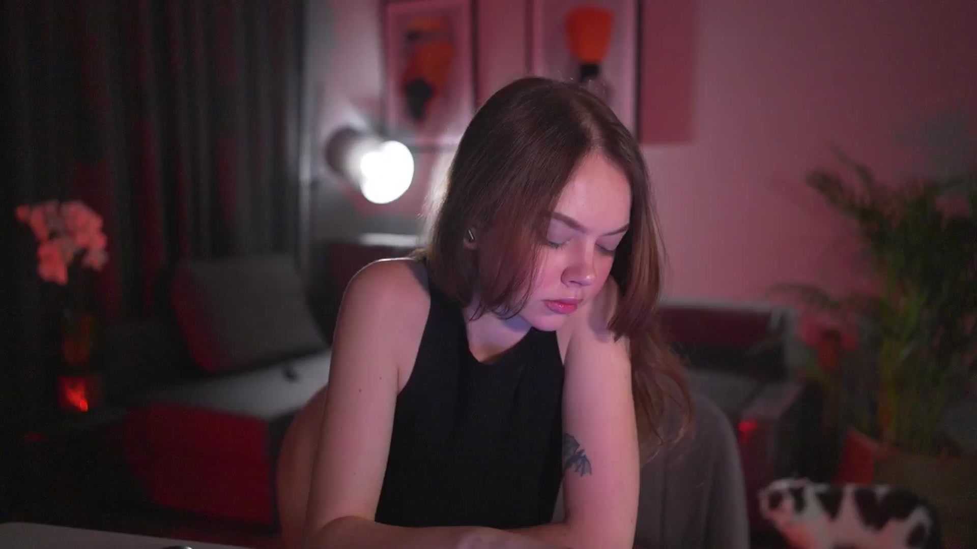 Gallery image thumbnail from Stacywithyou's myfreecams stream on, 06/19/2025, 24:17 image 13 of 20