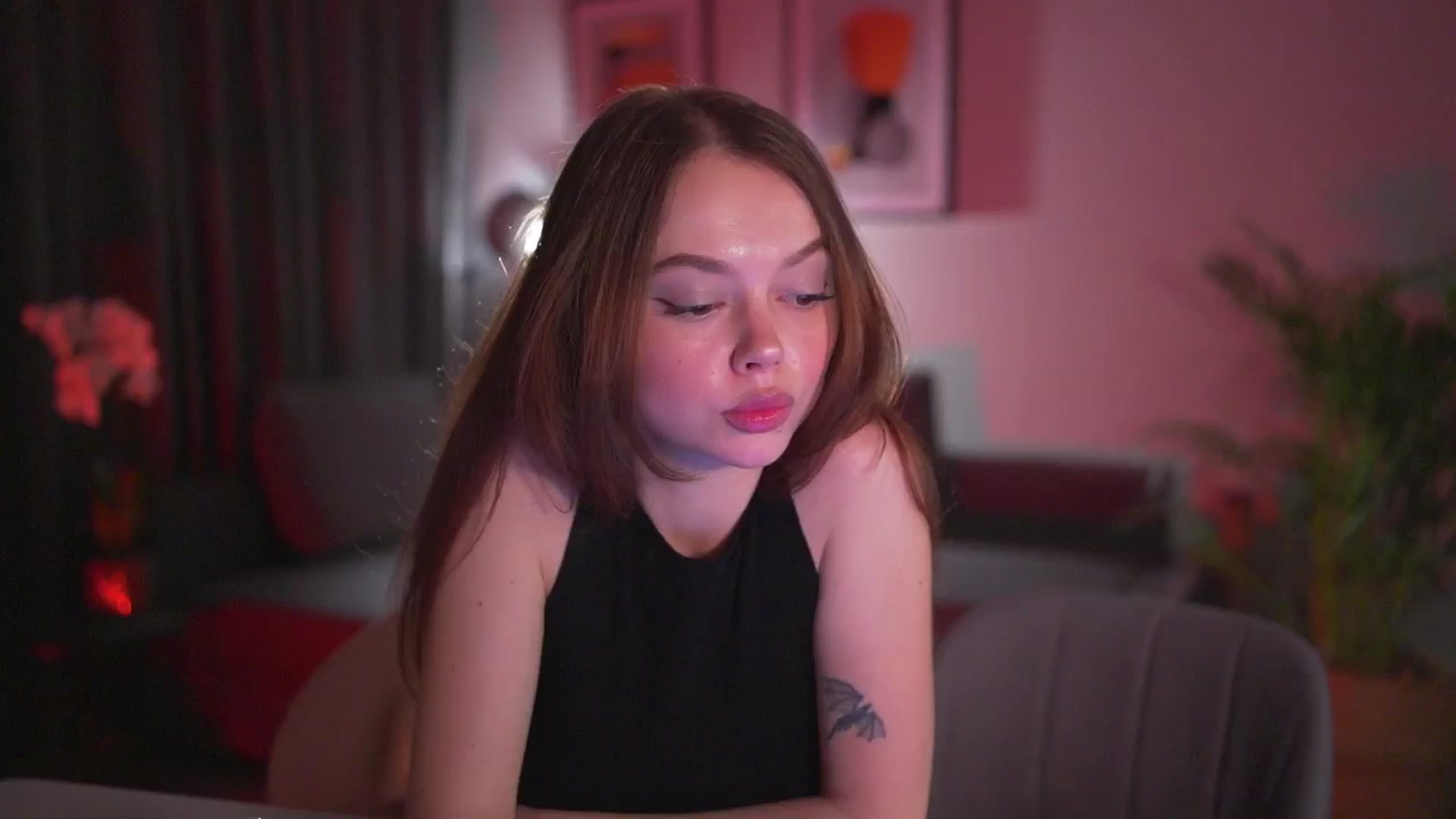 Gallery image thumbnail from Stacywithyou's myfreecams stream on, 06/19/2025, 24:17 image 9 of 20