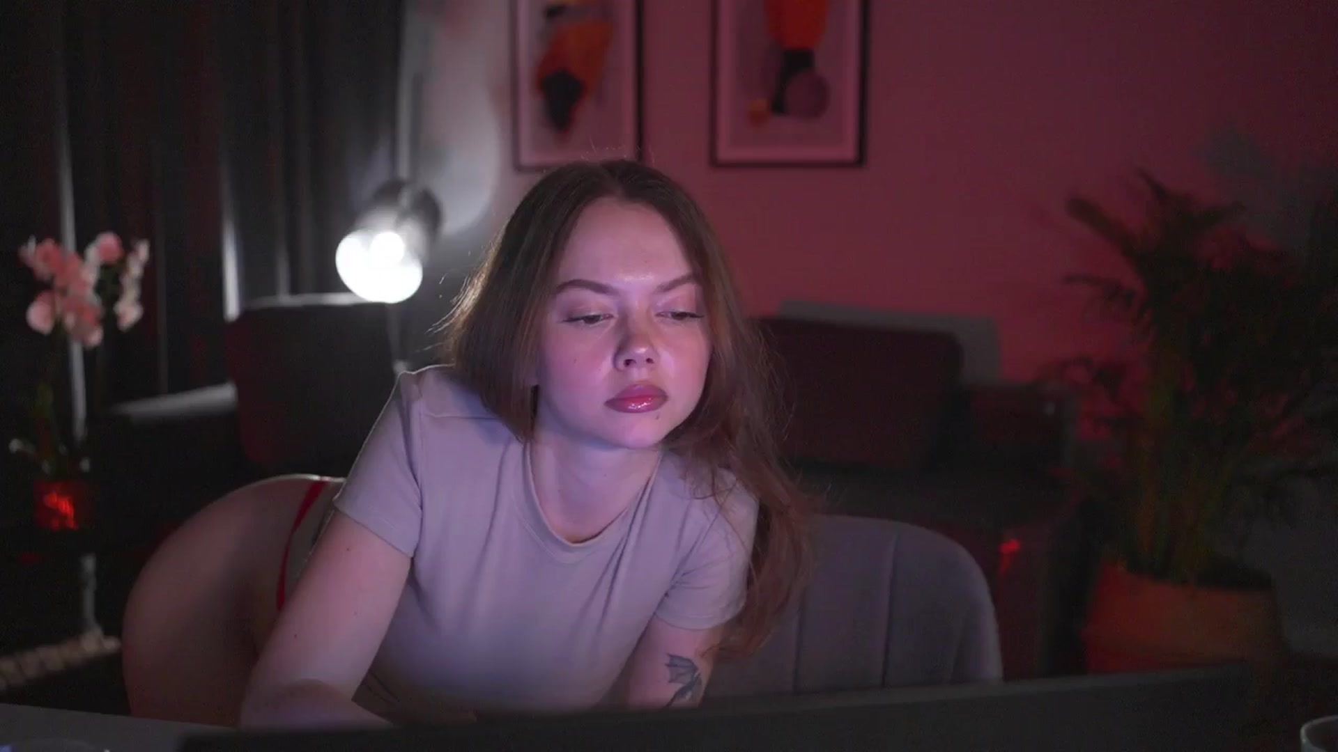 Gallery image thumbnail from Stacywithyou's myfreecams stream on, 06/21/2025, 24:10 image 3 of 20