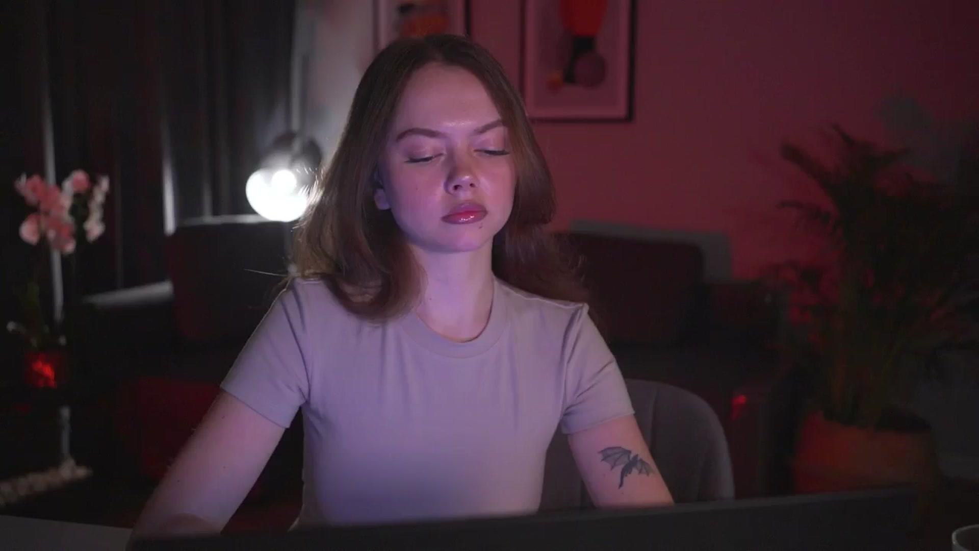 Gallery image thumbnail from Stacywithyou's myfreecams stream on, 06/21/2025, 24:10 image 6 of 20