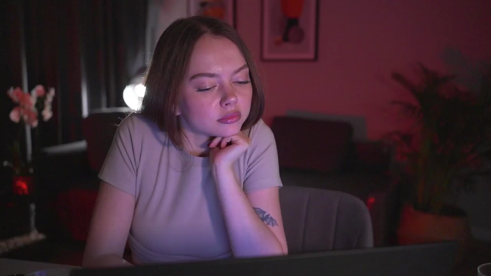 Gallery image thumbnail from Stacywithyou's myfreecams stream on, 06/21/2025, 24:10 image 11 of 20