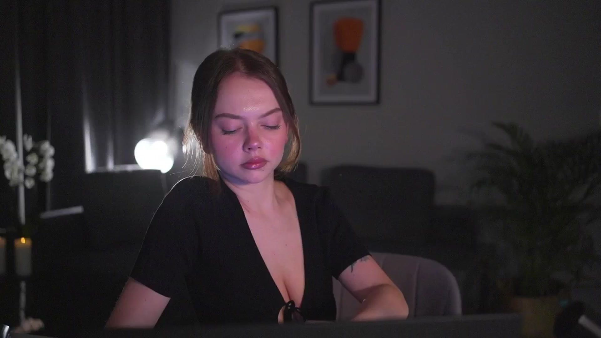 Gallery image thumbnail from Stacywithyou's myfreecams stream on, 07/04/2025, 23:30 image 3 of 20