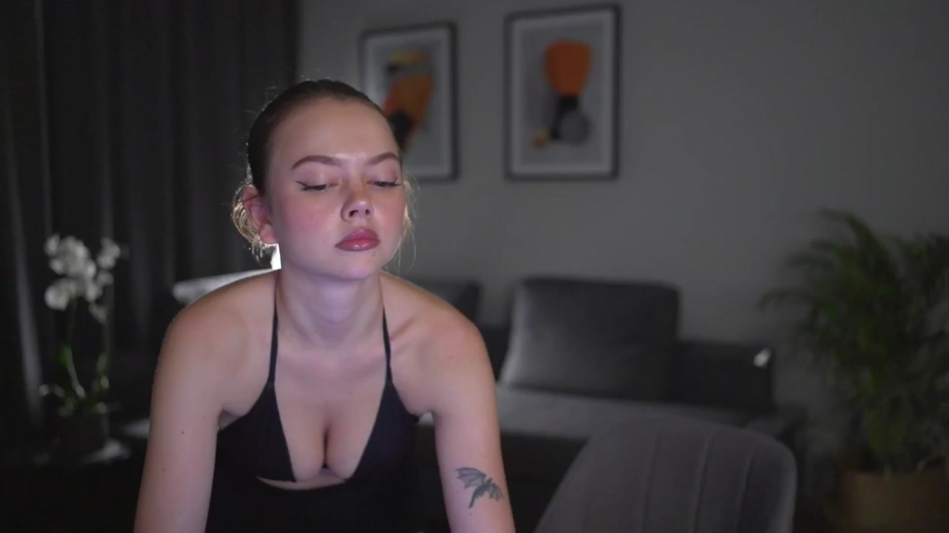 Gallery image thumbnail from Stacywithyou's myfreecams stream on, 07/10/2025, 23:33 image 3 of 20