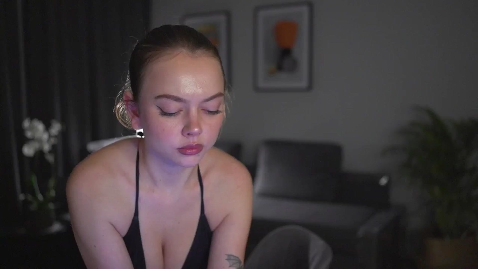 Gallery image thumbnail from Stacywithyou's myfreecams stream on, 07/10/2025, 23:33 image 6 of 20