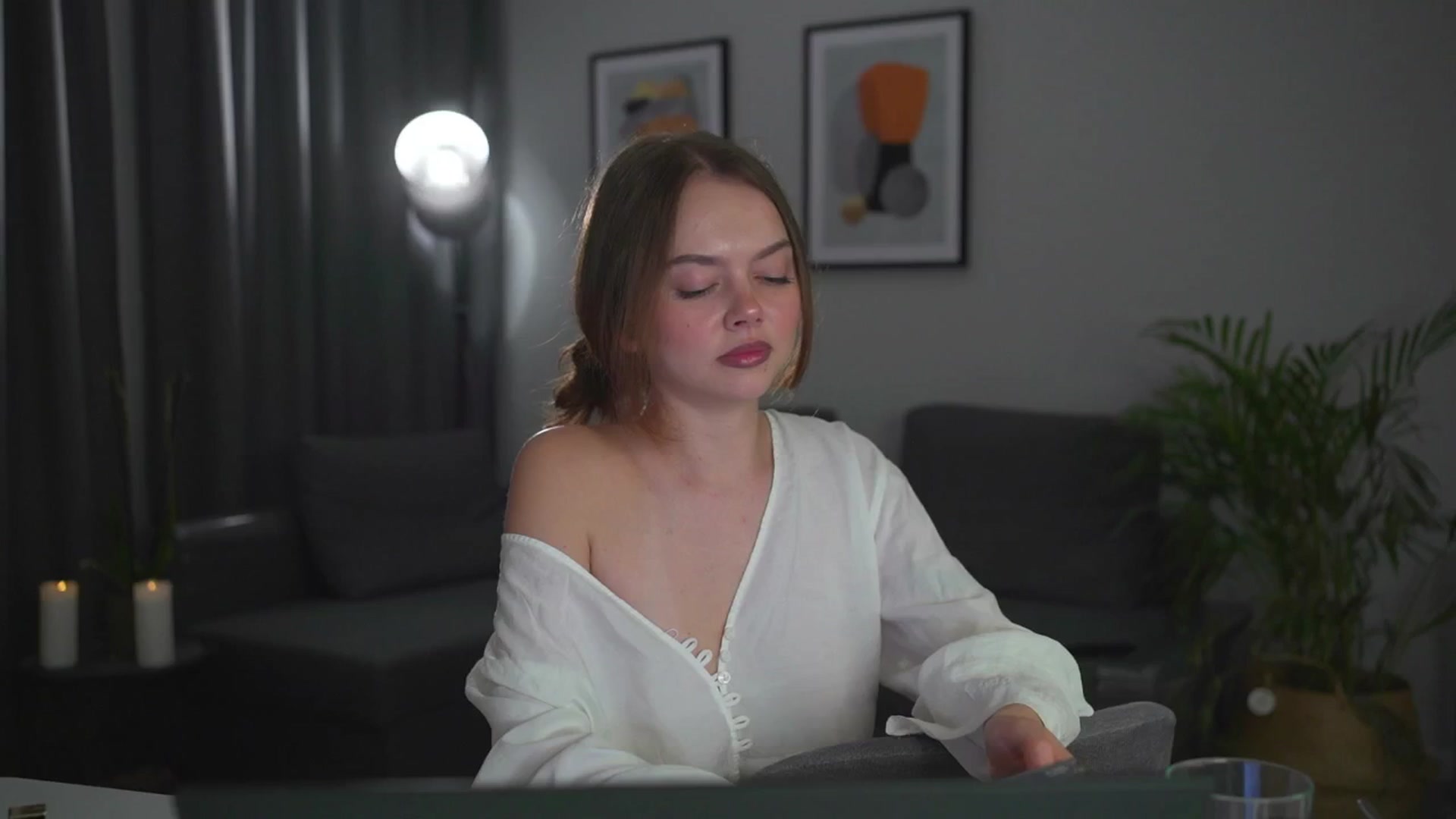 Gallery image thumbnail from Stacywithyou's myfreecams stream on, 08/07/2025, 24:21 image 3 of 20