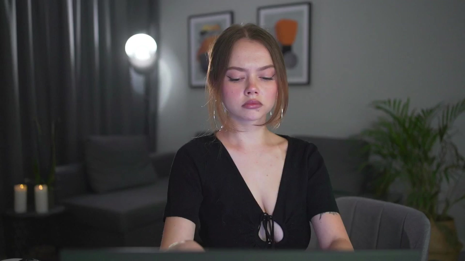 Gallery image thumbnail from Stacywithyou's myfreecams stream on, 08/07/2025, 21:56 image 2 of 20