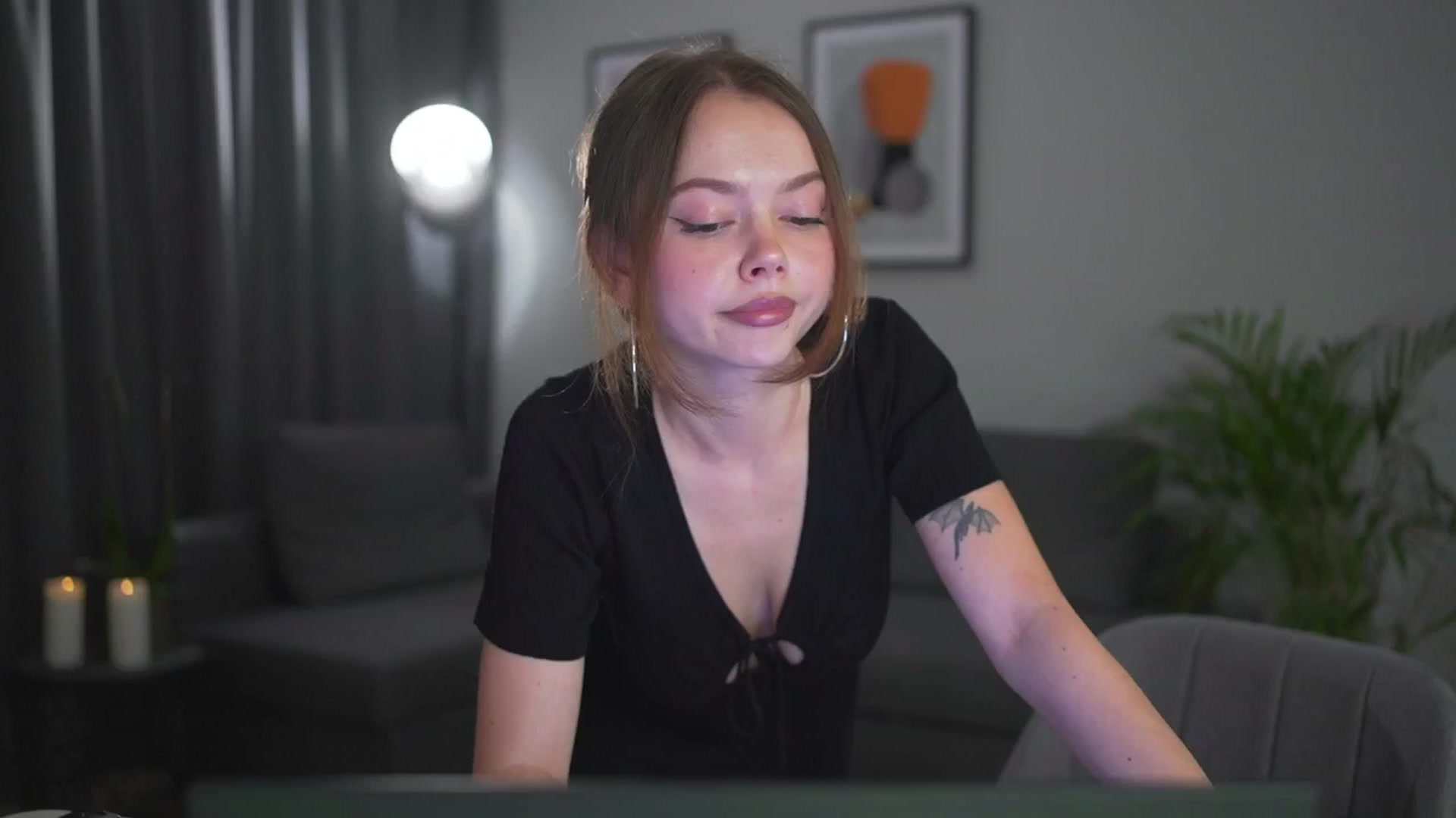 Gallery image thumbnail from Stacywithyou's myfreecams stream on, 08/07/2025, 21:56 image 6 of 20