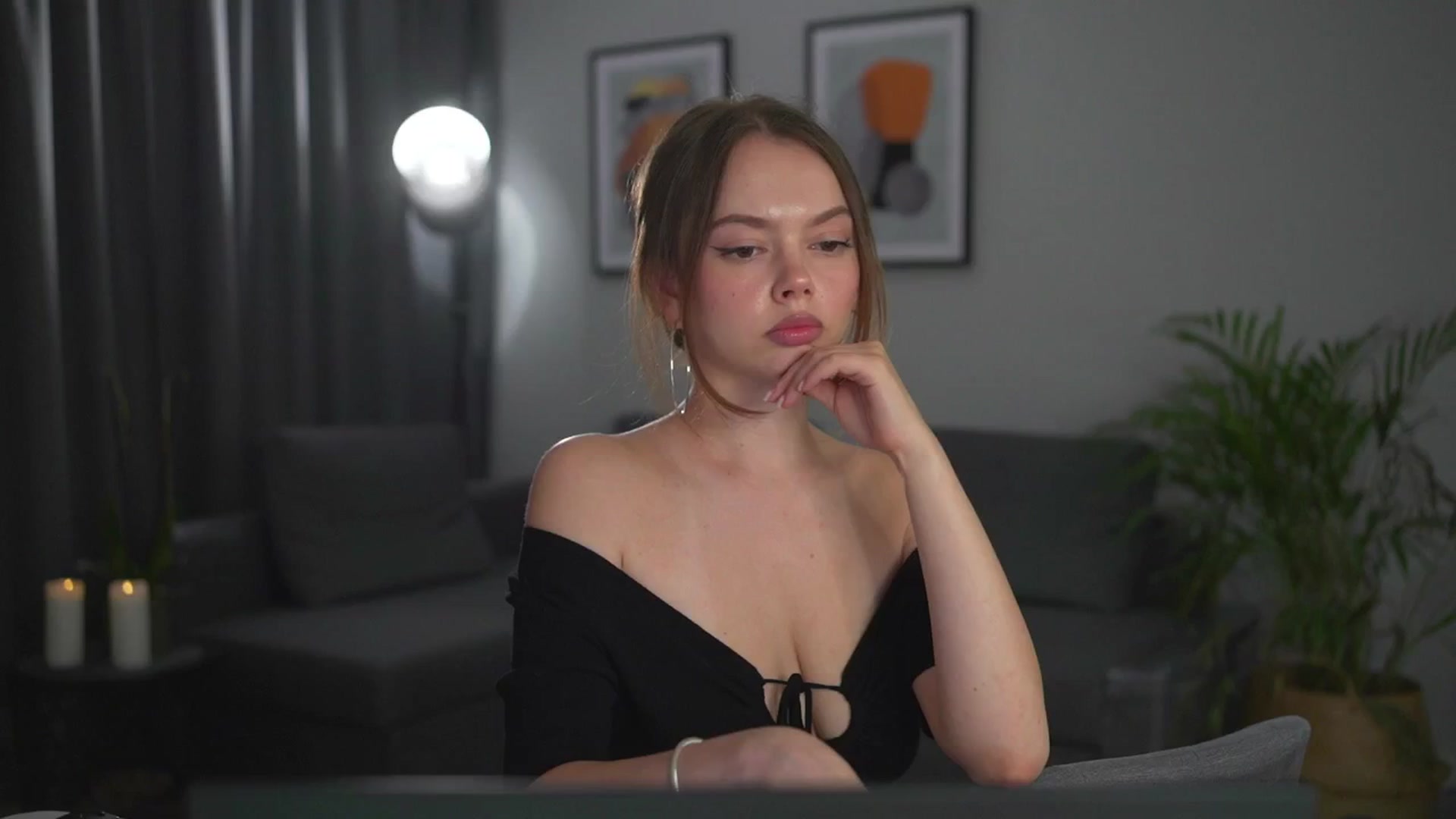 Gallery image thumbnail from Stacywithyou's myfreecams stream on, 08/08/2025, 24:29 image 7 of 20