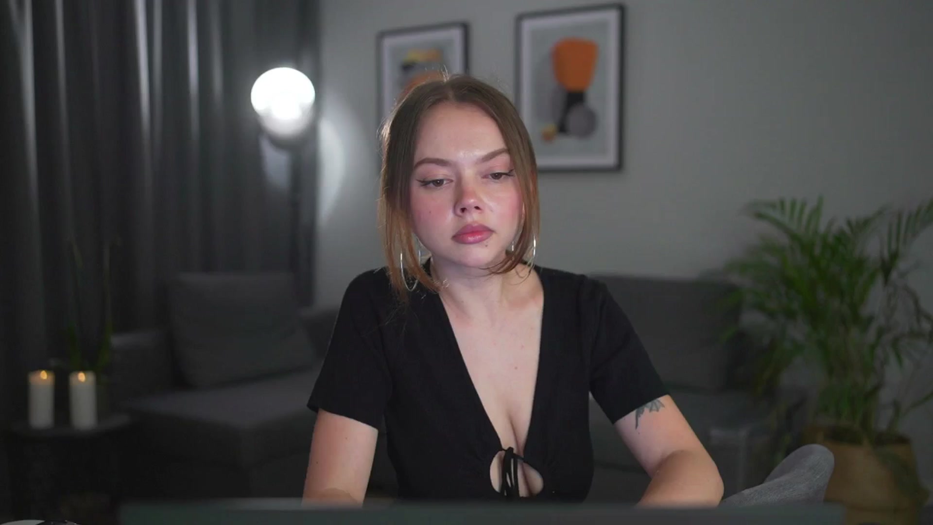 Gallery image thumbnail from Stacywithyou's myfreecams stream on, 08/08/2025, 24:29 image 16 of 20
