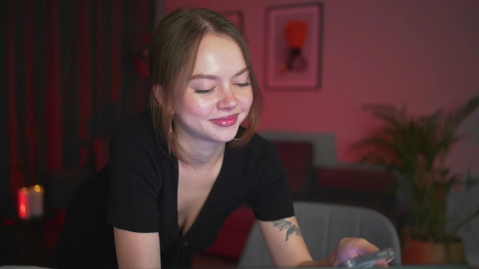 Gallery image thumbnail from Stacywithyou's myfreecams stream on, 08/13/2025, 23:01 image 3 of 20