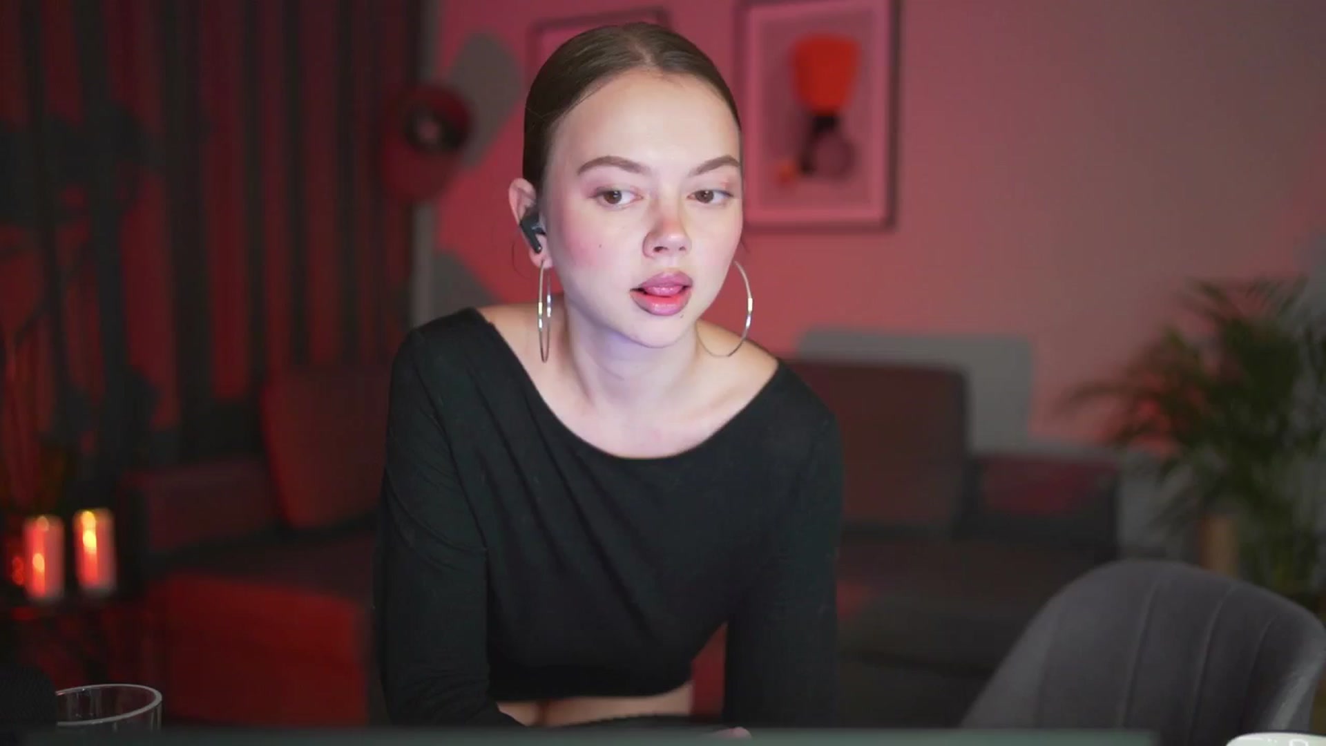 Gallery image thumbnail from Stacywithyou's myfreecams stream on, 08/20/2025, 24:12 image 7 of 20