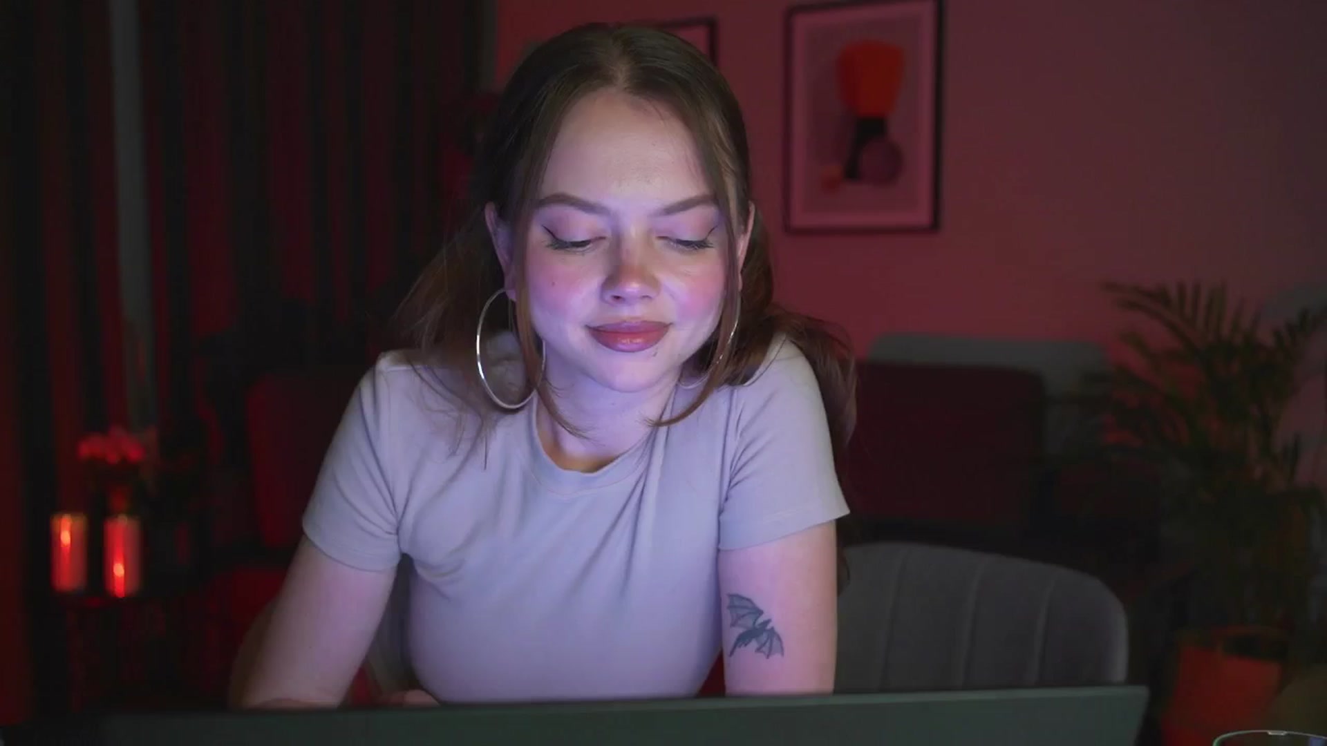 Gallery image thumbnail from Stacywithyou's myfreecams stream on, 08/21/2025, 21:22 image 12 of 20