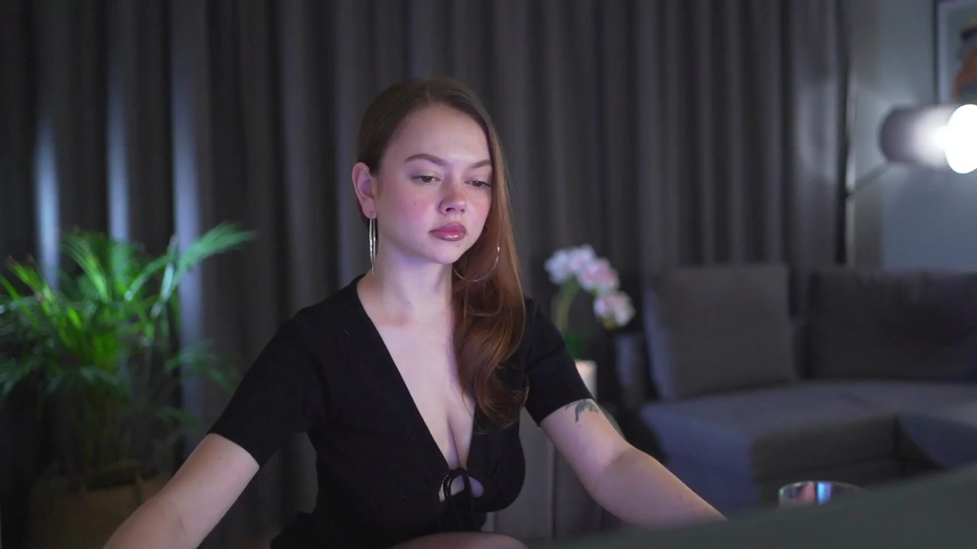 Gallery image thumbnail from Stacywithyou's myfreecams stream on, 09/04/2025, 21:37 image 5 of 20