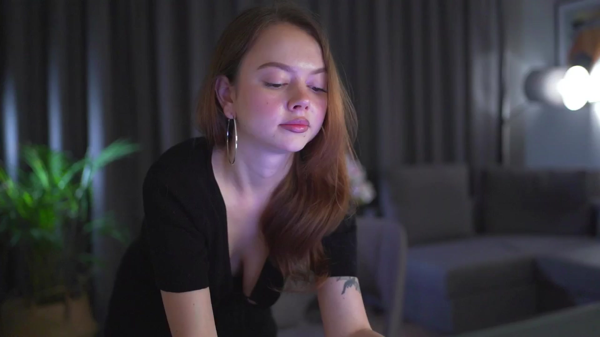 Gallery image thumbnail from Stacywithyou's myfreecams stream on, 09/04/2025, 23:19 image 16 of 20