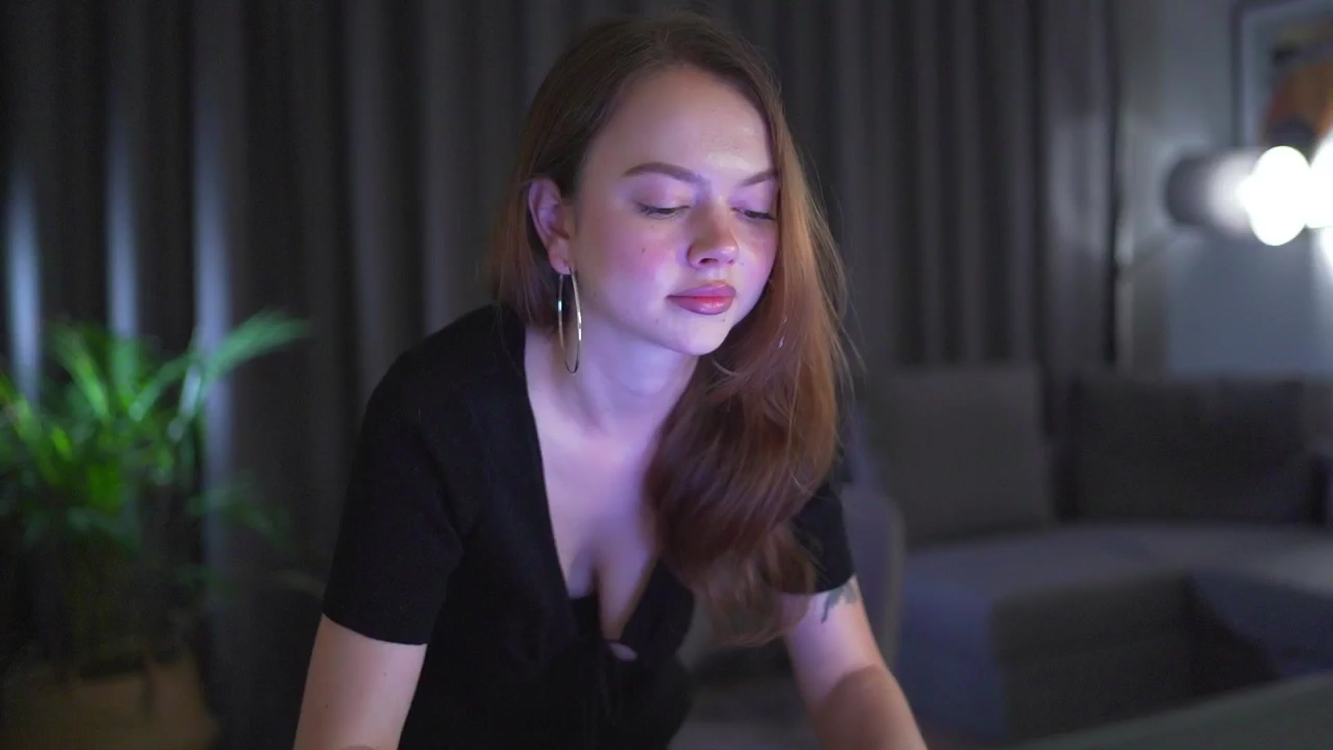 Gallery image thumbnail from Stacywithyou's myfreecams stream on, 09/04/2025, 23:19 image 15 of 20