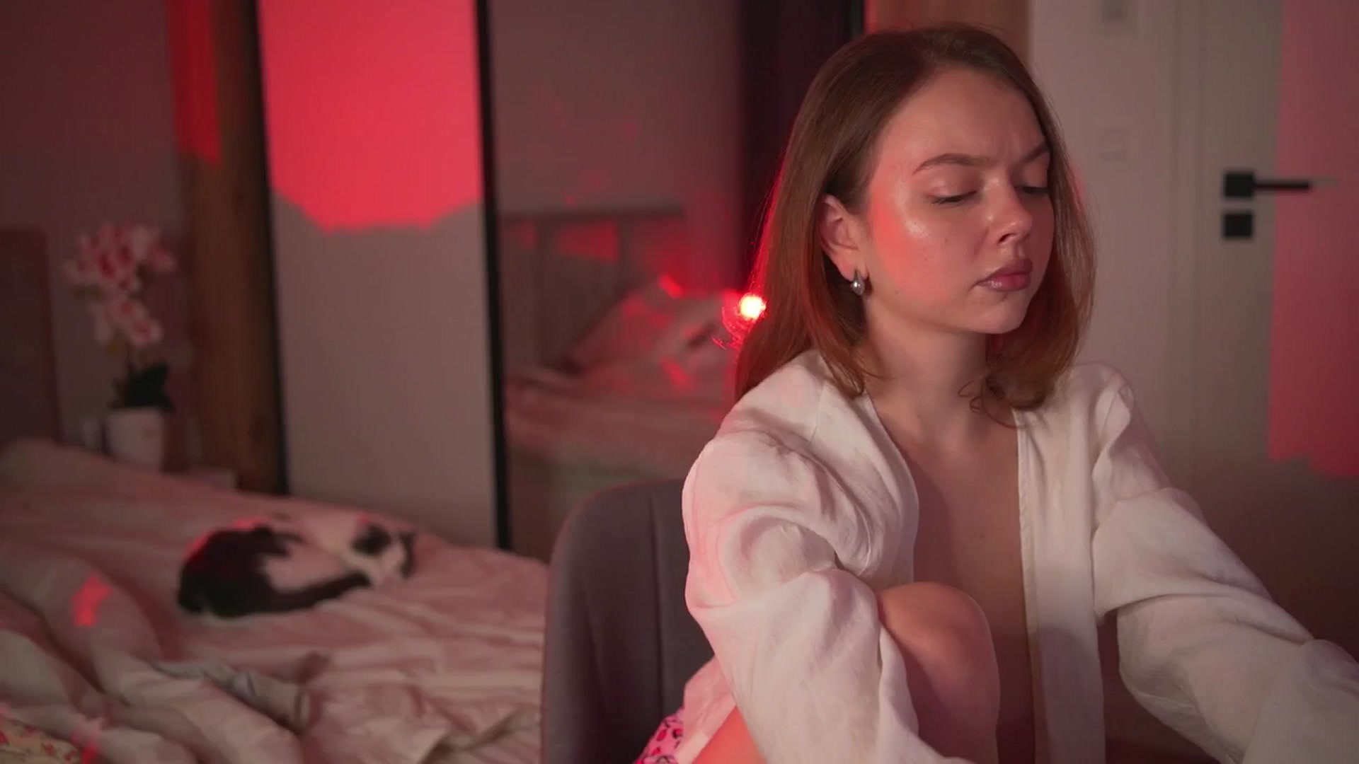 Gallery image thumbnail from Stacywithyou's myfreecams stream on, 09/21/2025, 24:18 image 6 of 20