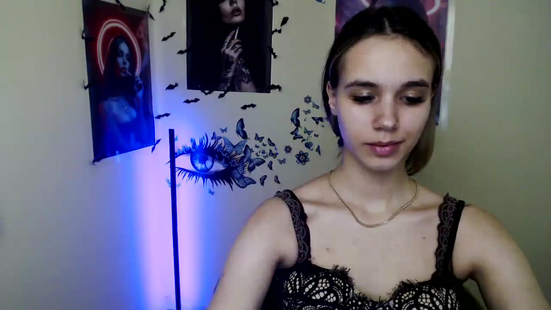 Gallery image thumbnail from StacyyyBB's myfreecams stream on, 11/17/2025, 18:01 image 17 of 20