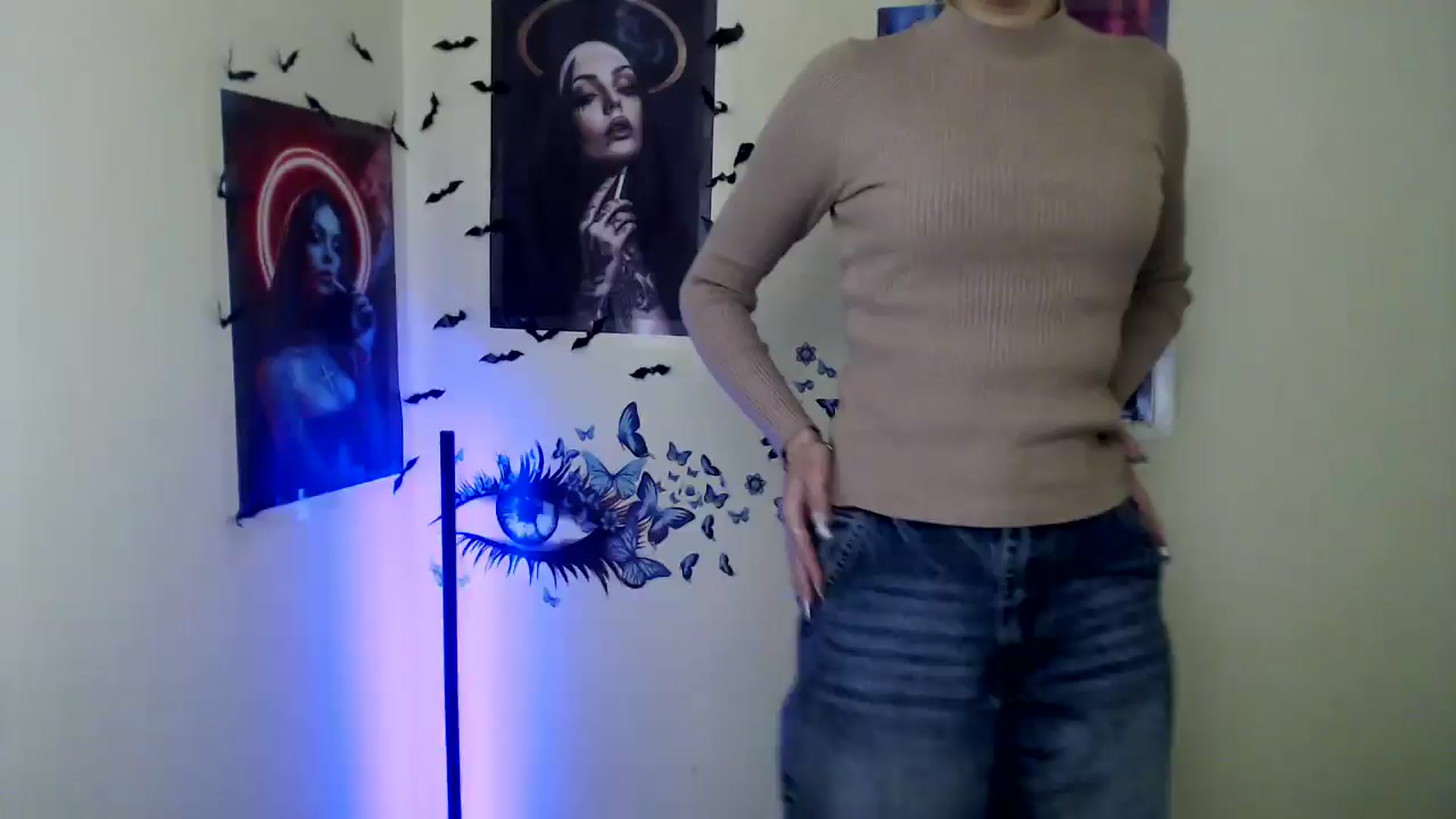 Gallery image thumbnail from StacyyyBB's myfreecams stream on, 11/18/2025, 12:31 image 13 of 20