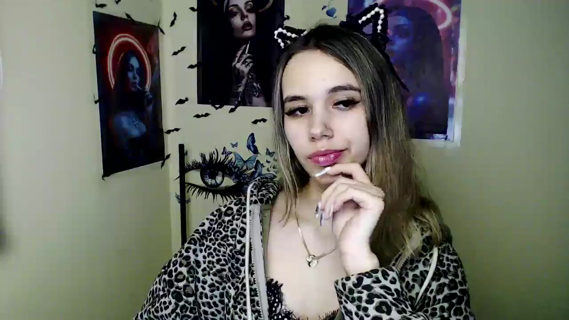 Gallery image thumbnail from StacyyyBB's myfreecams stream on, 11/20/2025, 15:52 image 17 of 20