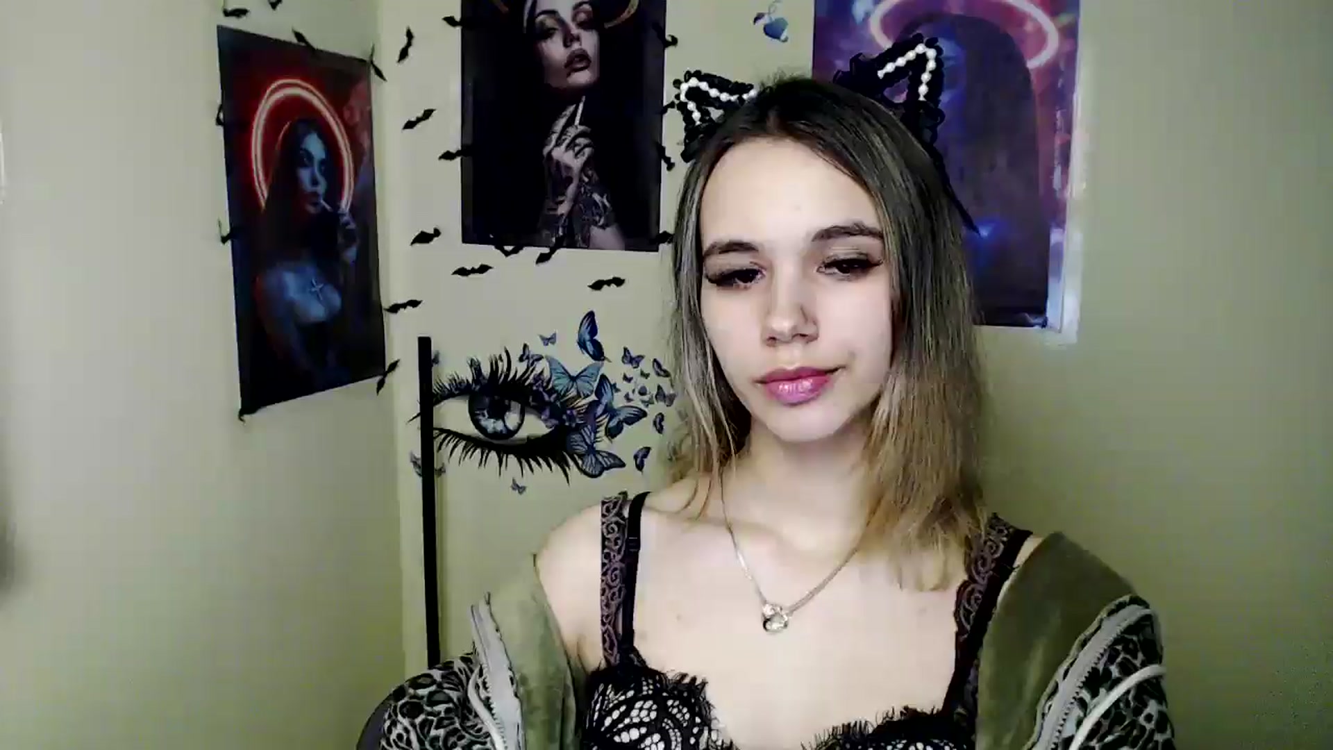 Gallery image thumbnail from StacyyyBB's myfreecams stream on, 11/20/2025, 15:52 image 12 of 20