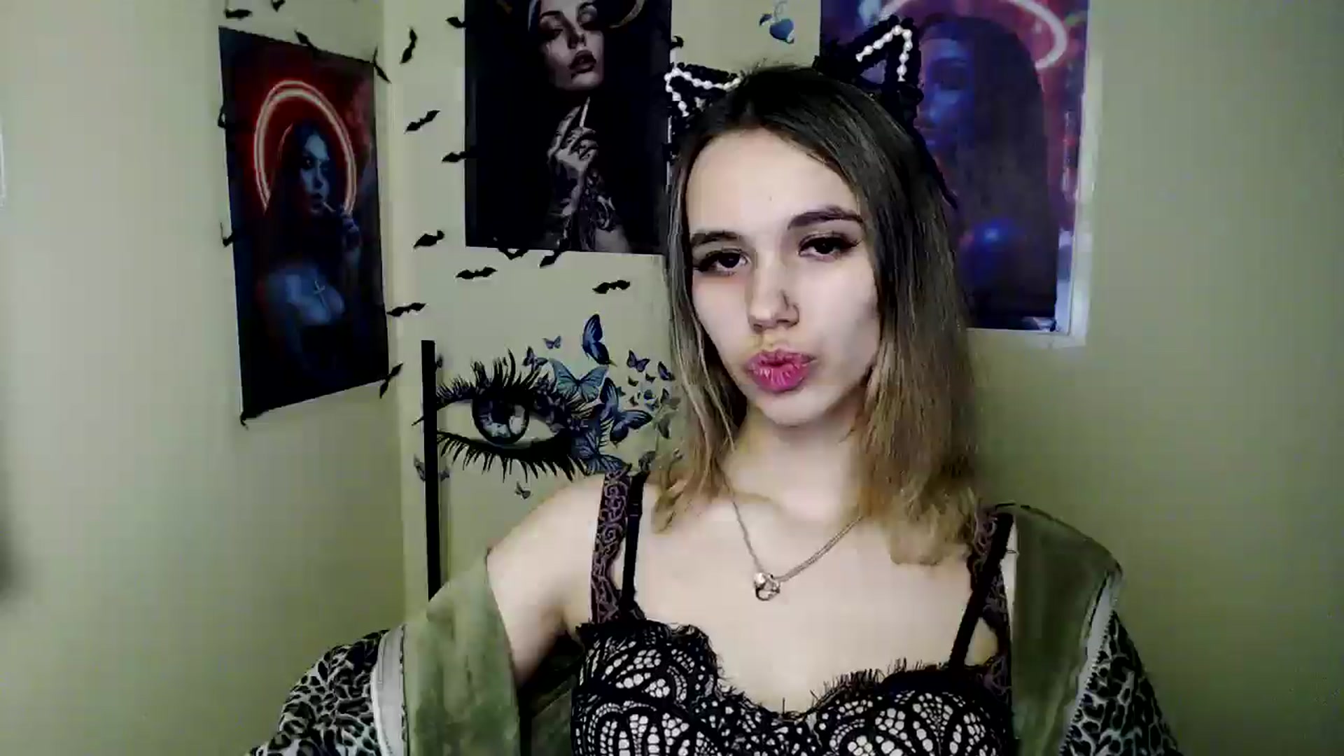 Gallery image thumbnail from StacyyyBB's myfreecams stream on, 11/20/2025, 15:52 image 5 of 20