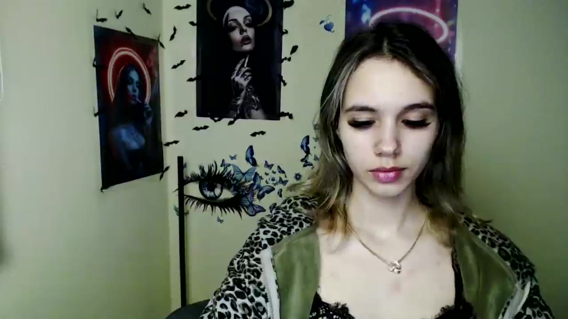 Gallery image thumbnail from StacyyyBB's myfreecams stream on, 11/20/2025, 16:38 image 16 of 20