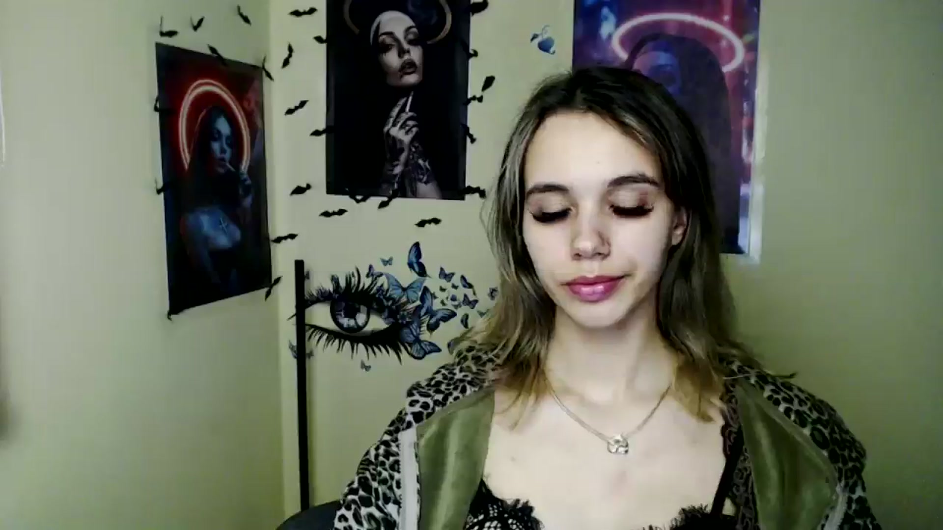 Gallery image thumbnail from StacyyyBB's myfreecams stream on, 11/20/2025, 16:38 image 17 of 20