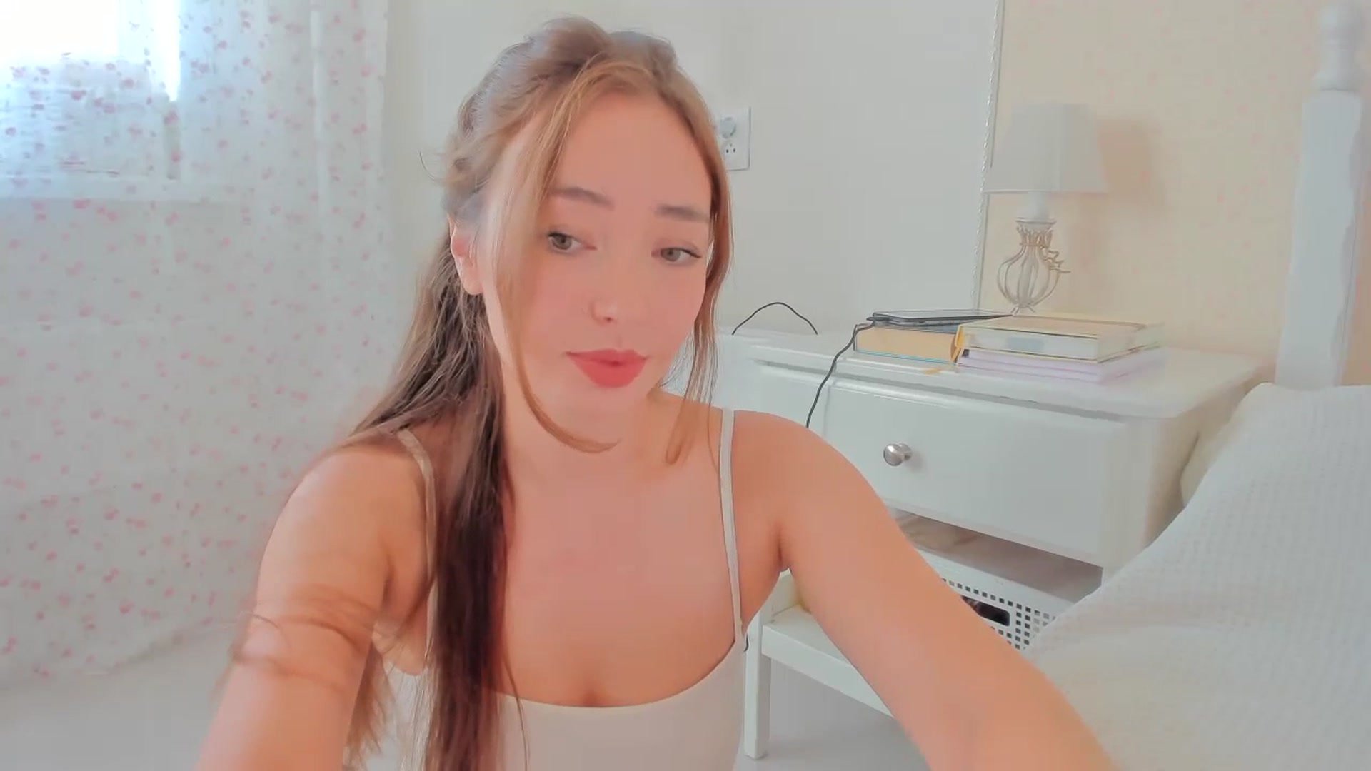 Gallery image thumbnail from StandardWoman's myfreecams stream on, 07/06/2023, 03:20 image 18 of 20