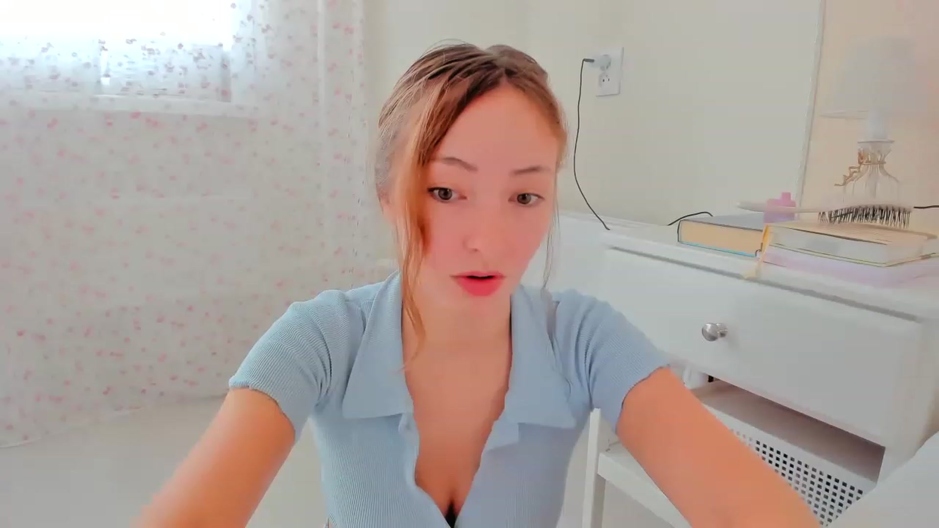 Gallery image thumbnail from StandardWoman's myfreecams stream on, 07/12/2023, 09:26 image 15 of 20