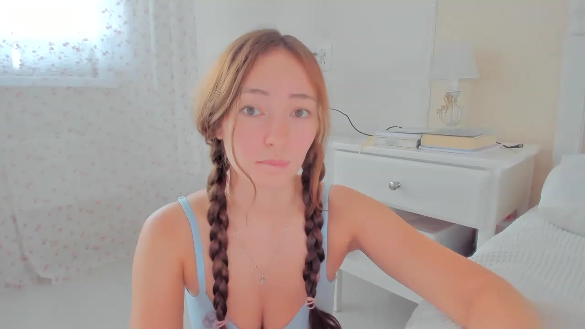 Gallery image thumbnail from StandardWoman's myfreecams stream on, 07/21/2023, 08:43 image 15 of 20