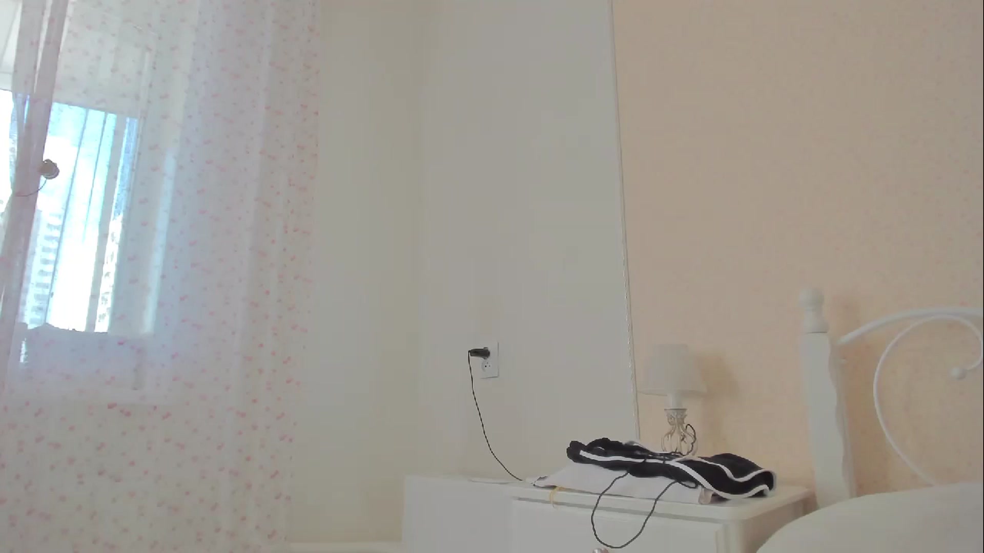 Gallery image thumbnail from StandardWoman's myfreecams stream on, 08/01/2023, 04:16 image 10 of 20