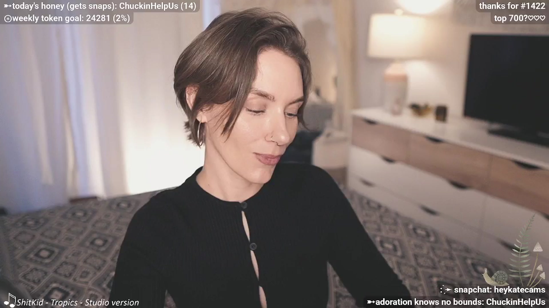 Gallery image thumbnail from StanleyCucci's myfreecams stream on, 04/18/2026, 02:11 image 9 of 20